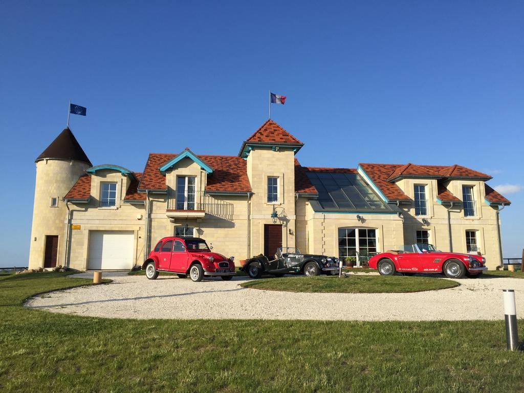 Вилла La Petite France Parnowo Экстерьер фото